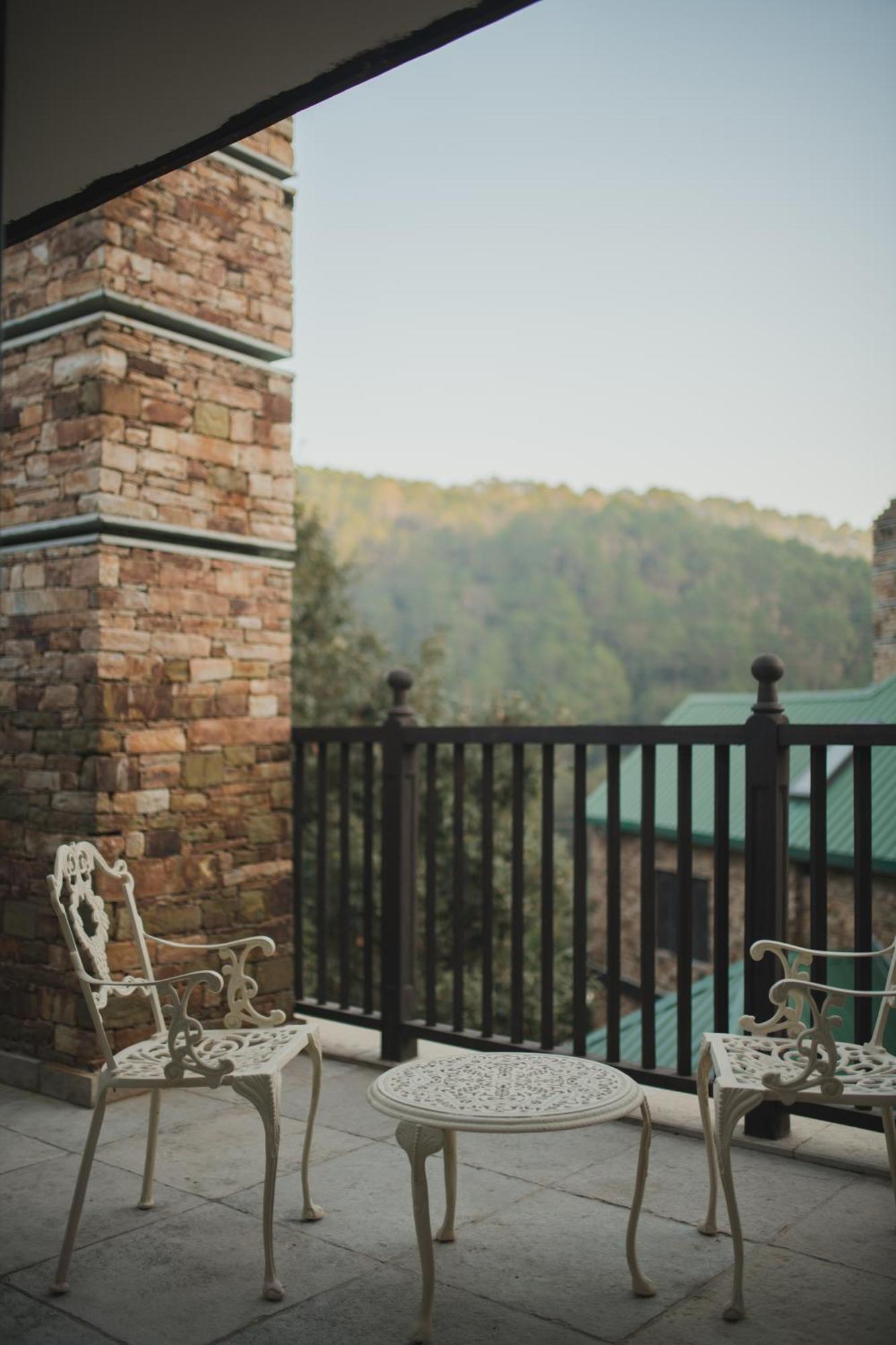 Brij Atmanya Bhowali, Nainital, A Luxury Mountain Escape Exterior photo